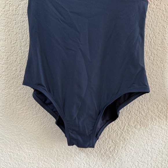 Tommy Hilfiger Swimsuit One Piece Color
Block Strapless Halter Navy Large NWT - Picture 6 of 12